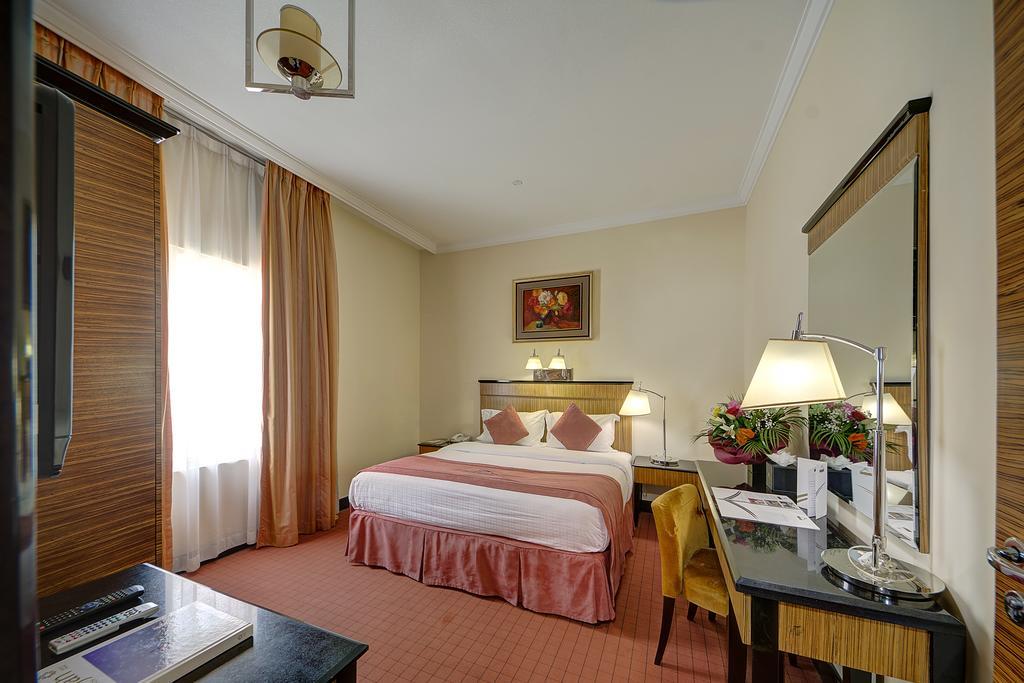 Rayan Hotel Corniche Sharjah Exterior foto